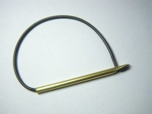 Pince à hackle AVOZETTO