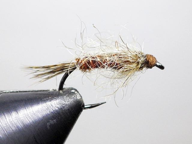 Avozetto webzine pêche mouche montage émergente bourre de sanglier
